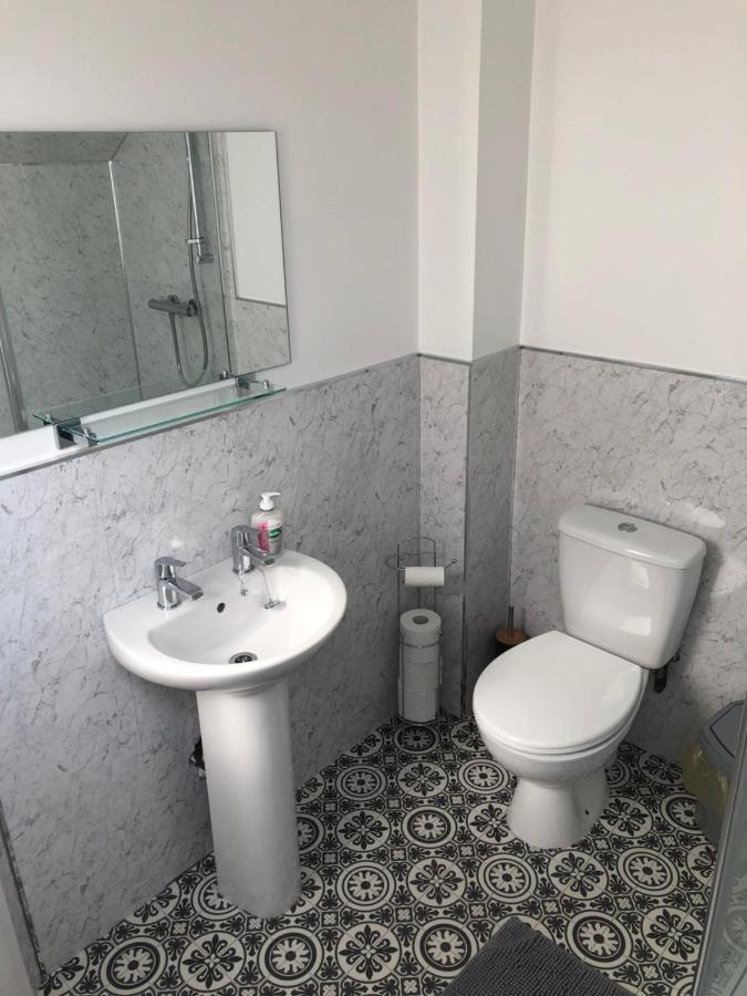 The Nest @ Ji-Binc, A Large Spacious Apartment. 登比 外观 照片